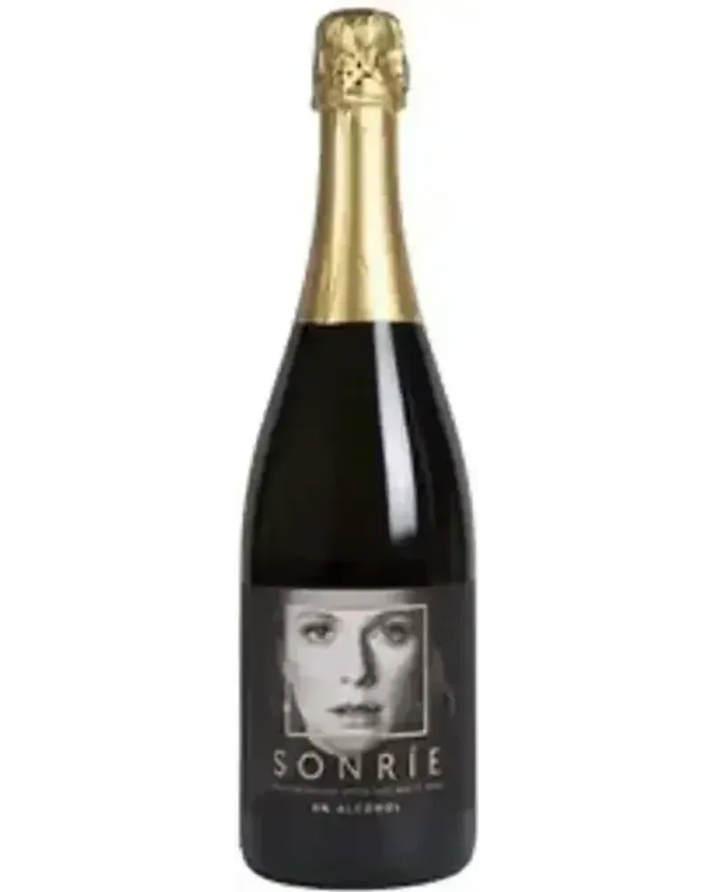 Sonríe White